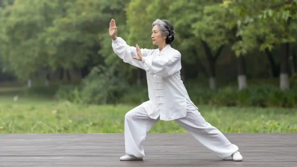 tTai Chi im Stehen